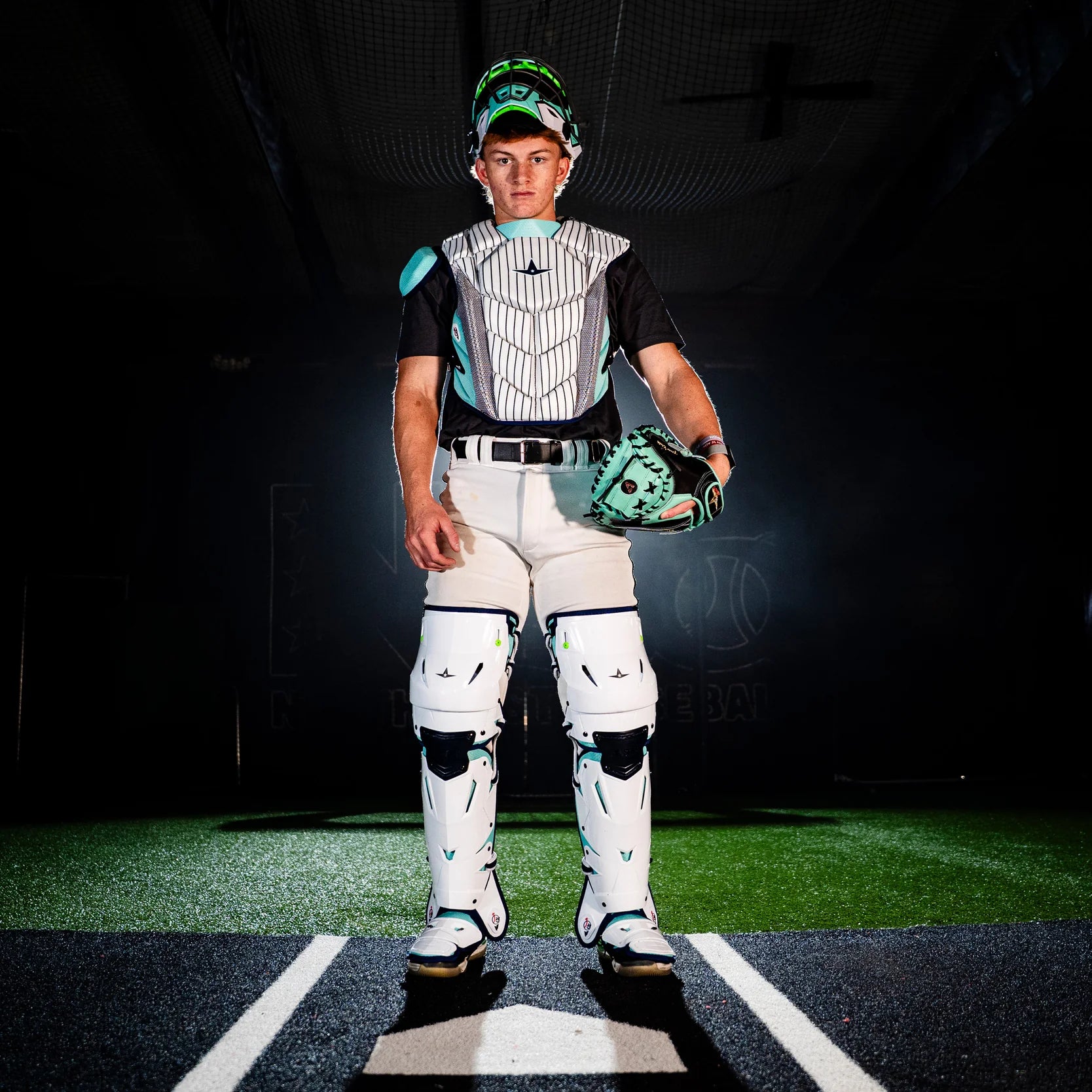 All Star MVP-PRO Short Fuse Series™ Medium Catching Kits: CKCC-5-LT-MED-WH_MT_NA