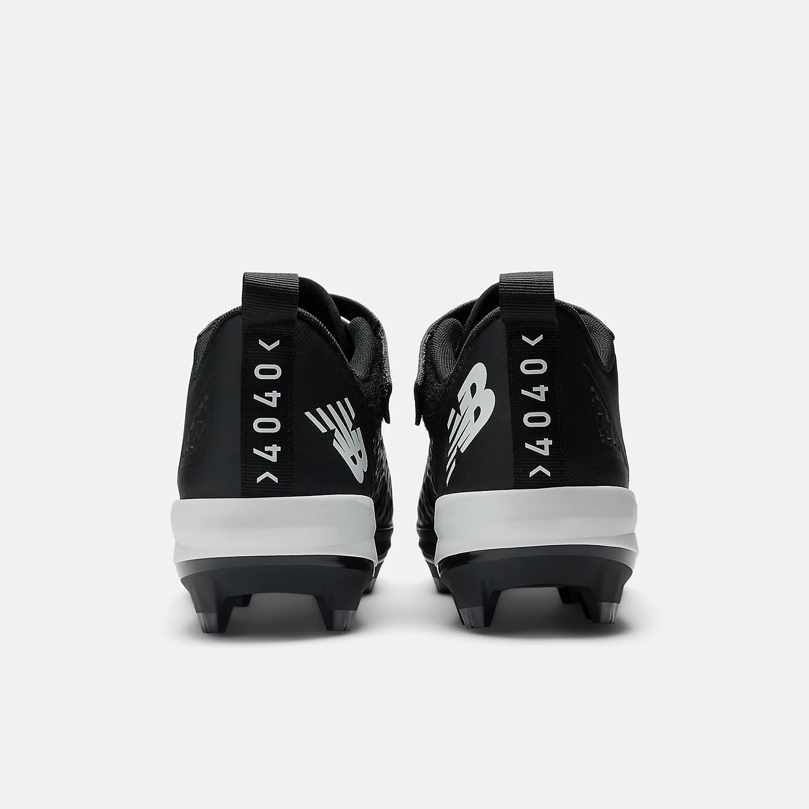 New Balance FuelCell 4040 v8 Black Molded: PL4040K8