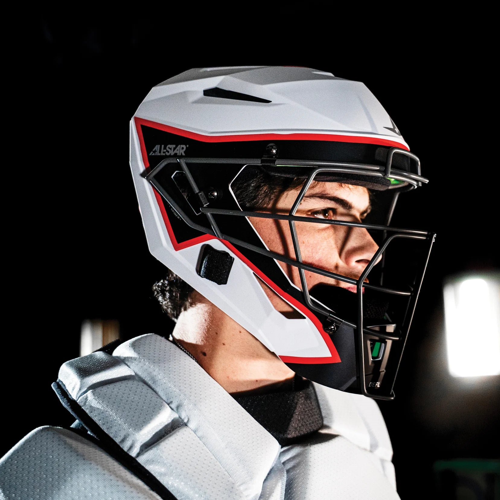 All Star MVP-PRO Short Fuse Series™ Medium Catching Kits: CKCC-5-LT-MED-WH_BK_SC
