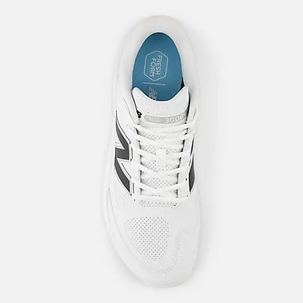 New Balance White Fresh Foam 3000v7 Turf-Trainer: T3000SW7