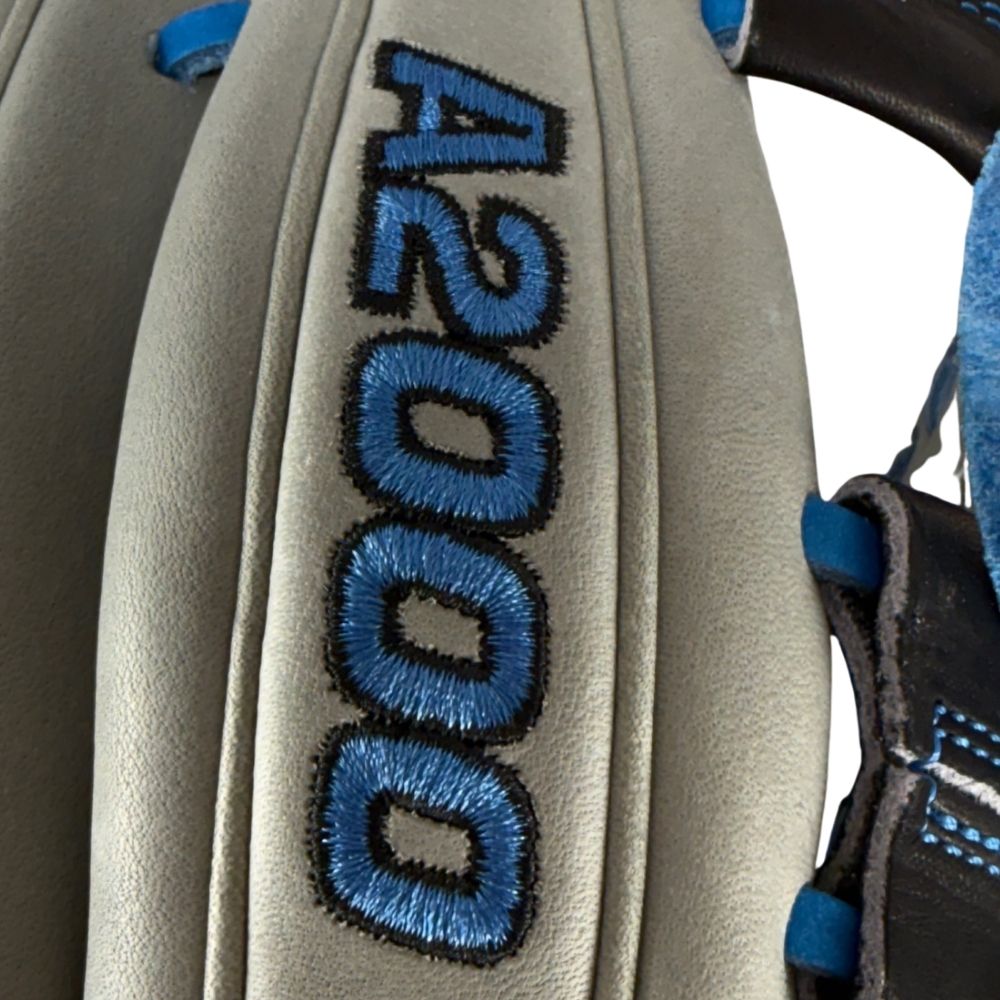 Wilson Custom Gray A2000® DP15 11.5” Infield Baseball Glove