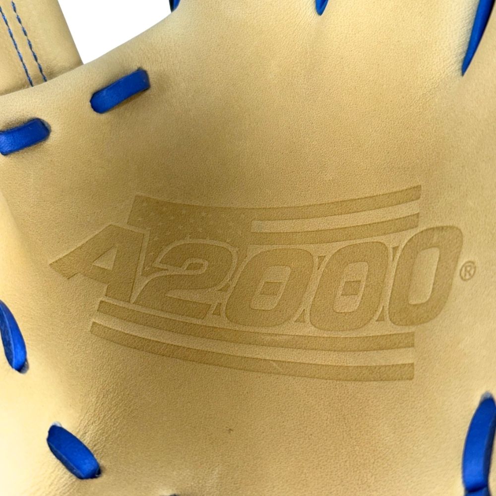 Wilson A2000® Custom Black and Blonde EL3 11.75” Infield Glove