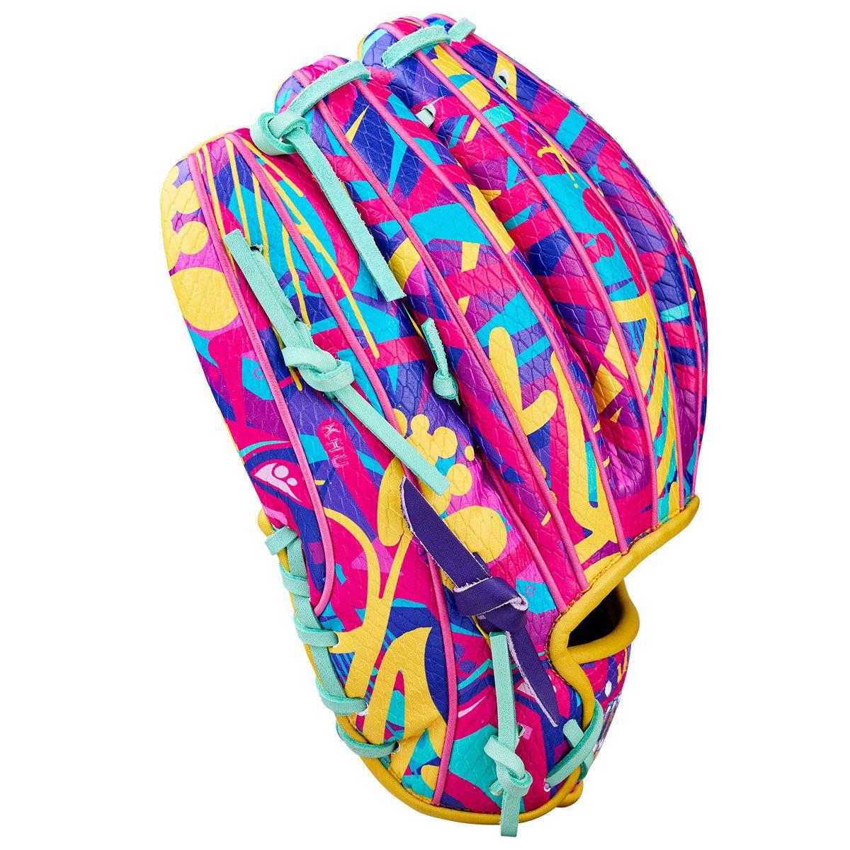 Wilson January 2026 A2000 1786 Glove of the Month: WBW104643115