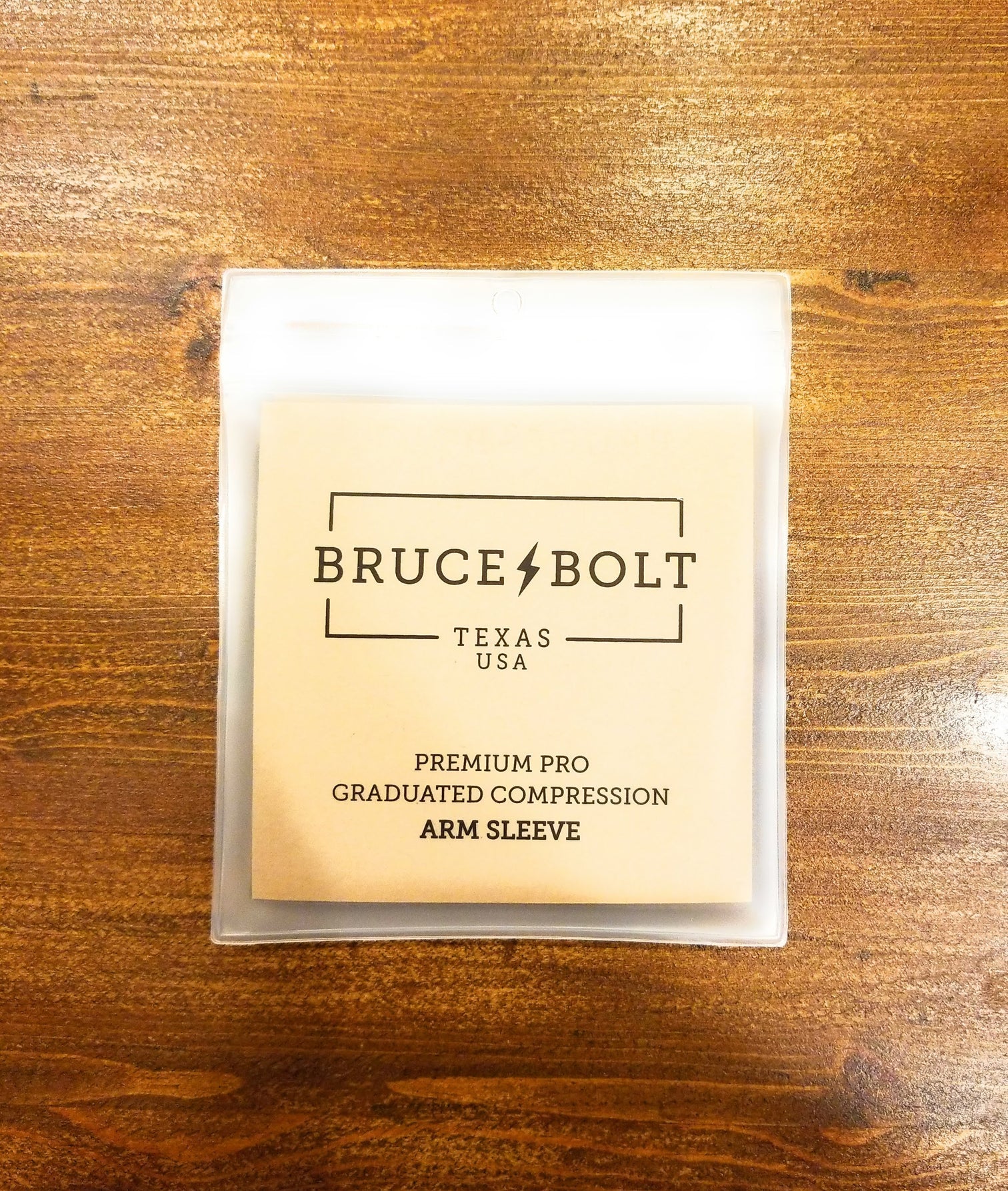 BRUCE BOLT プレミアムプロアームスリーブ S/M レッド Red Arm Sleeves for Baseball, Basketball, Football, & More
